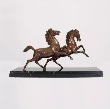 Mc601horsestatuesfd1